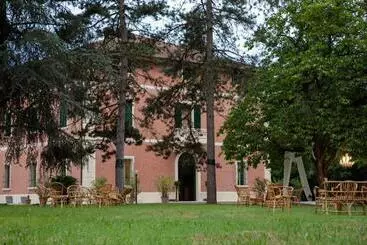 Aamiaismajoitus (B&B) Villa San Savino