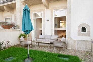 דירות לתיירים Oporto Near Garden