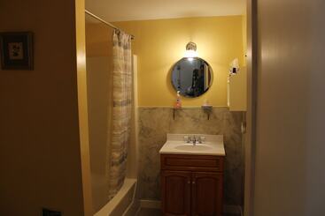 ユースホステル The Cornish Inn