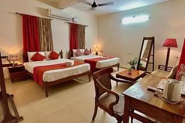 Bed and Breakfast Santa Maria, Trivandrum   An Airport Boutique By The Sea