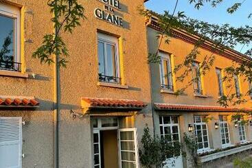בית מלון כפרי Hôtel De La Glane