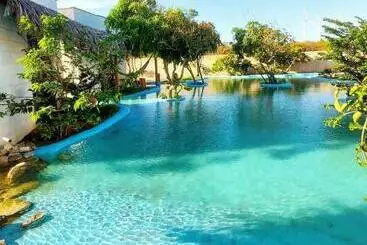 ペンション Anacardium