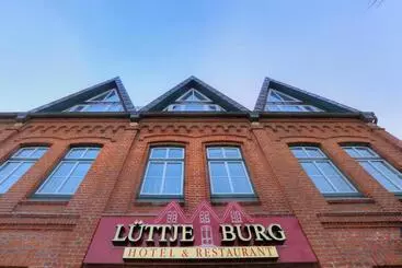 Отель Lüttje Burg