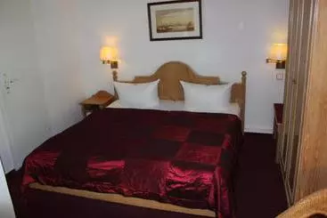 Отель Weißes Schloß