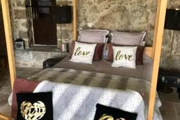 ベッドアンドブレックファースト Le Manoir Chambre D Hôte De Charme Avec Jacuzzi Privatif