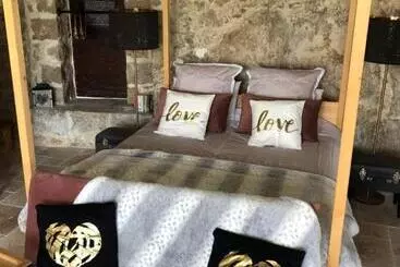 Aamiaismajoitus (B&B) Le Manoir Chambre D Hôte De Charme Avec Jacuzzi Privatif