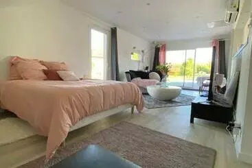 Nocleg ze śniadaniem Agréable Chambre D’hôte Calme Avec Piscine