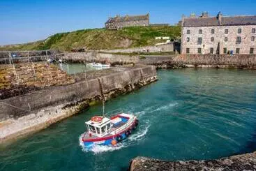 Aamiaismajoitus (B&B) Flotnar Hús   Ensuite Rooms