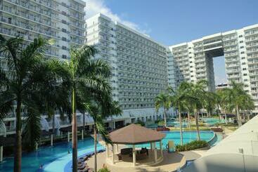 מלון דירות Sea And Shell Residences Moa   Ruffa S Condotel