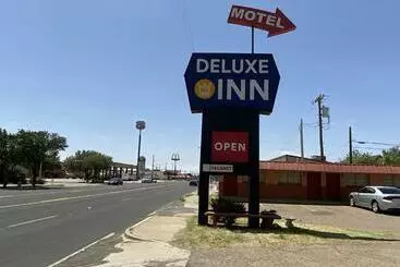 モーテル Deluxe Inn