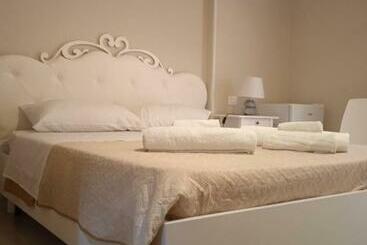 بنسيون Fuoco Dell Etna