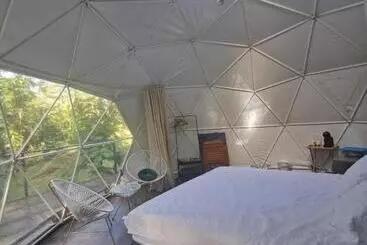 Bed and Breakfast Roble Coral Glamping