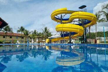 Hotel Lc Temporadas Portobello Park