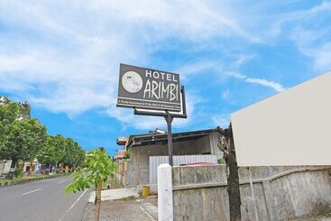 Spot On 91270 Hotel Arimbi