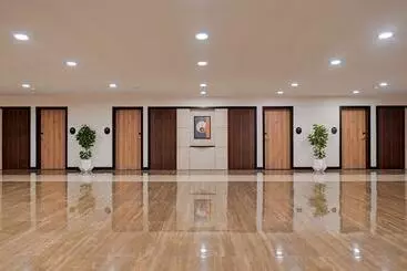 Hotel Tip Top International Pune