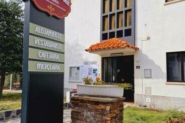 Bed and Breakfast D Aqui E D Acolá   Pardieiros