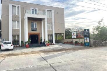 Szálloda Seasons  A Boutique