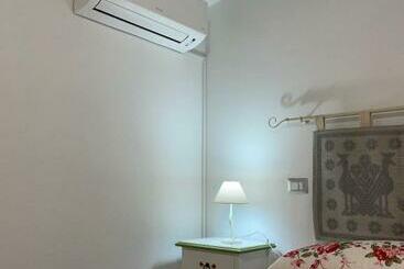 פנסיון Affittacamere Il Vicoletto Aria Ona