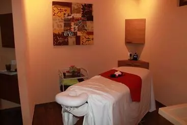 Baron Tavernier Hotel Restaurant & Spa