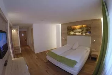 فندق Paradies Pure Mountain Resort