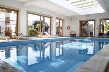 هتل Quinta Do Molinu