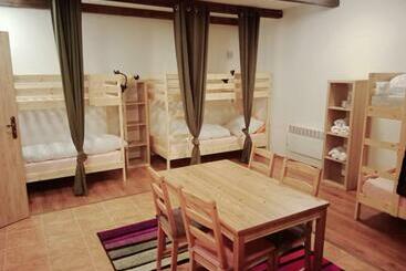 Hostel Pod šerákem