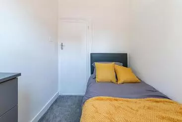 ツーリストアパートメント Spacious 3br House Near Southend Pier