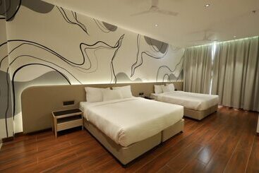 Отель Red Diamond