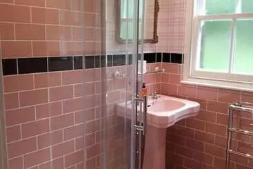 ツーリストアパートメント Beautiful Traditional Secluded Country Cottage