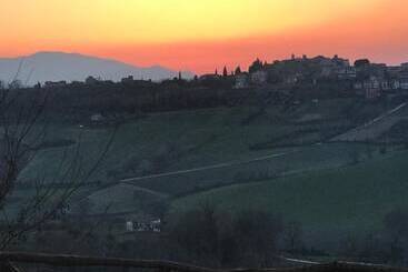 Turista apartmanok Charming 3 Bed Villa In Otricoli Stunnings Views