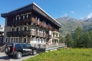 Auberge Hôtelière Chalet Auberge   Les Mélèzes