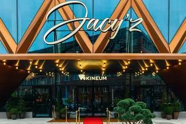 Jacy Z Hotel & Resort