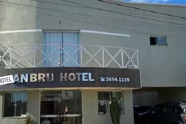 ホテル Sanbru