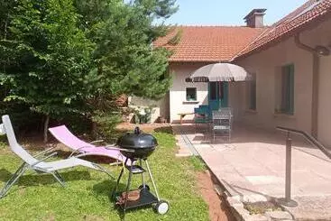 ツーリストアパートメント Spacieux Gîte Vosgien 3 épis Pour 4 Pers, Randonnées Et Vtt, Environnement Calme Et Verdoyant   Fr 1