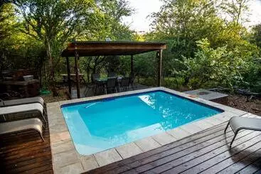 Majatalo Thornforest Luxury Bush Lodge