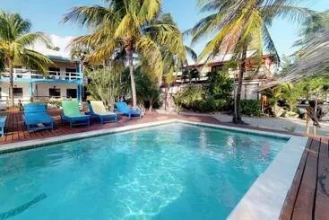 Hotel Condo #24 @ Beachside Villas