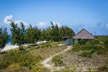 Hotel Namahamade Lodge Restaurante & Beach Bar