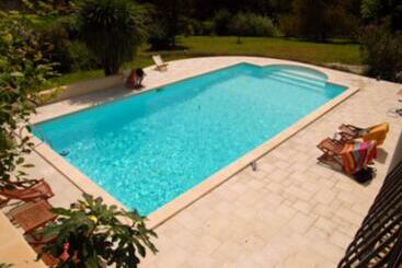 住宿加早餐 Jouandous