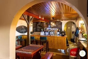 ツーリストアパートメント Villa Eden   Design Sea Pool Sauna