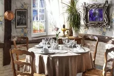 Отель Auberge Du Clos Normand