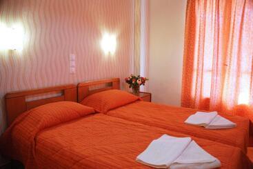 Otel Captain's & Commodore & Admiral Complex