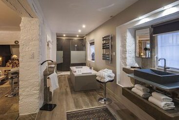 ホテル Château De Labro   Teritoria