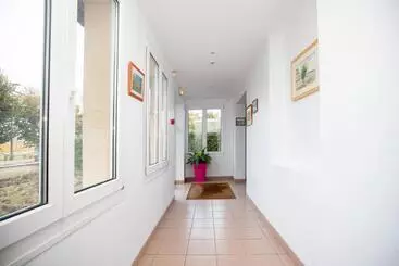 Отель Restaurant Des 4 Ecluses