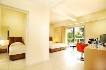 Sikyon Coast Hotel And Resort