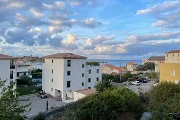 Turistihuoneistot Appartement T4 Très Bien Situé Et Climatisé