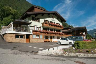 Aamiaismajoitus (B&B) Haus Gafrina