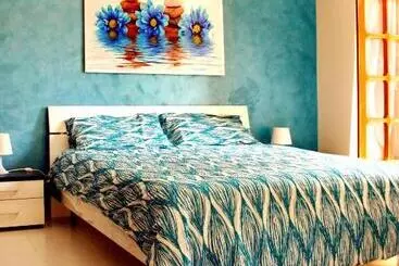 Bed & Breakfast 21