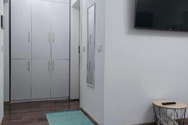 Turistlägenheter Christopher Apartment