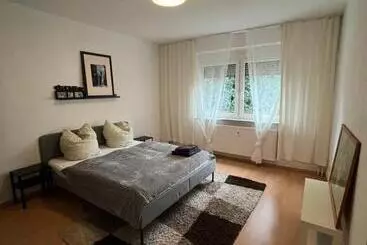 Turistihuoneistot Gemütlich Eingerichtete 2 Zimmer Wohnung In Duisburg Meiderich