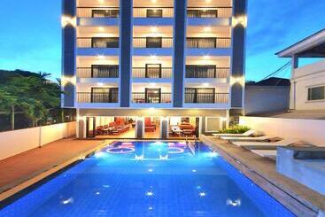 Hotel Darling Pub Hostel